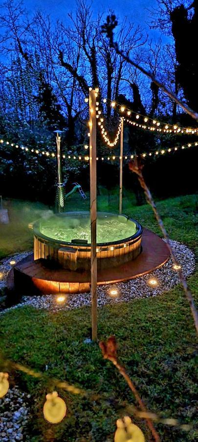 Kuca Za Odmor Malia Sa Spa Hot Tub Jacuzzijem - Nice And Cozy - Free Tickets To All City Attractions Thurdevac Luaran gambar